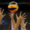 Türk derbisini kazanan VakıfBank finalde! Türk derbisini kazanan VakıfBank finalde!