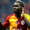 Oghenekaro Etebo vatandaşı Onyekuru'nun takıma katılmasından sonra bambaşka bir kimliğe büründü Oghenekaro Etebo vatandaşı Onyekuru'nun takıma katılmasından sonra bambaşka bir kimliğe büründü