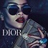Rihanna Dior'un Gizli Bahçesinde Rihanna Dior'un Gizli Bahçesinde