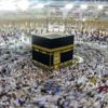 Suudi Arabistan Kabe'yi tavaf için yeniden açtı