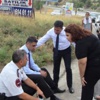 Paraları bırakıp hastaneye gitmek istemedi Paraları bırakıp hastaneye gitmek istemedi