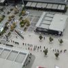 Kısıtlama sonrası alışveriş merkezine koştular: Uzun kuyruklar oluştu Kısıtlama sonrası alışveriş merkezine koştular: Uzun kuyruklar oluştu