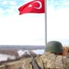 Yurda kaçak yollarla girmeye çalışan bir PKK’lı Jandarma ekipleri tarafından yakalandı Yurda kaçak yollarla girmeye çalışan bir PKK’lı Jandarma ekipleri tarafından yakalandı