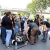 Şişli de motosikletli kurye minibüse çarptı
