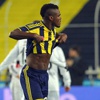 Emenike İstanbul'dan ayrıldı Emenike İstanbul'dan ayrıldı