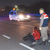 Kazada ölen eşinin başında feryat etti! Kazada ölen eşinin başında feryat etti!