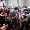 Hong Kong'da protestocular ile polis arasında çatışma