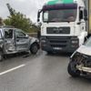 Bursa'da 16 araç birbirine girdi Bursa'da 16 araç birbirine girdi
