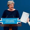 Theresa May'e kürsüde protesto