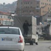 Kamyonette tehlikeli yolculuk Kamyonette tehlikeli yolculuk