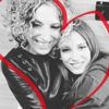 Serenay Sarıkaya'dan annesine ev Serenay Sarıkaya'dan annesine ev