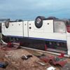 İzmir'de otomobil ile otobüs çarpıştı: 25 yaralı