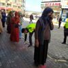 Kuyrukta sosyal mesafeye çizgili önlem Kuyrukta sosyal mesafeye çizgili önlem