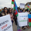 Azeriler AGİT’i protesto ettiler