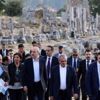 Kurtulmuş: Perge antik kentini dünyaya açmalıyız