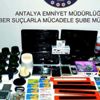 Kredi kartı kopyacılarını özel ekip yakaladı Kredi kartı kopyacılarını özel ekip yakaladı