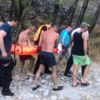 Selfie çekmek isterken kayalıklardan düştü, ekipler seferber oldu Selfie çekmek isterken kayalıklardan düştü, ekipler seferber oldu