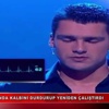Cüneyt Özdemir’e sinek engeli Cüneyt Özdemir’e sinek engeli