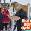 Erzincan'da Binali Yıldırım'dan ekiplere tatlı ikramı Erzincan'da Binali Yıldırım'dan ekiplere tatlı ikramı