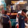 Beyoğlu’nda akbil basmasını isteyen otobüs şoförünü bıçakladılar
