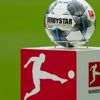 Stuttgart Bundesliga'ya yükseldi Stuttgart Bundesliga'ya yükseldi