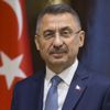 Cumhurbaşkanı Yardımcısı Oktay'dan sağlık çalışanlarına destek Cumhurbaşkanı Yardımcısı Oktay'dan sağlık çalışanlarına destek