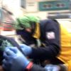 Yunan askerleri sığınmacılara gaz bombalarıyla müdahale ... Yunan askerleri sığınmacılara gaz bombalarıyla müdahale ...