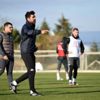 Denizlispor Teknik Direktörü Hakan Kutlu, Göztepe maçına saatler kala babasını kaybetti