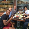 Malouda'nın keyfi yerinde! Malouda'nın keyfi yerinde!