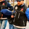 Adana'da uyuşturucu operasyonunda 25 kişi gözaltına alındı Adana'da uyuşturucu operasyonunda 25 kişi gözaltına alındı