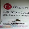 Şişli'de bekçilerden uyuşturucu satıcılarına darbe |Video Şişli'de bekçilerden uyuşturucu satıcılarına darbe |Video
