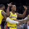 Lakers son saniye basketiyle kazandı