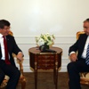 Davutoğlu Akıncı ile görüştü