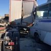 Kemalpaşa da zincirleme kaza: 14 yaralı Kemalpaşa da zincirleme kaza: 14 yaralı
