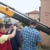 Midibüs bahçeye düştü: 9 yaralı var