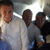 Fikret Orman'ın uçağındaki misafir şaşırttı Fikret Orman'ın uçağındaki misafir şaşırttı