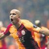 Galatasaray Başkanı Burak Elmas, Radamel Falcao ve Sofiane Feghouli'ye kapıyı gösterdi