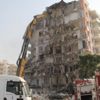 İzmir depreminin ardından ağır hasarlı binalardan 58’inin yıkımı tamamlandı İzmir depreminin ardından ağır hasarlı binalardan 58’inin yıkımı tamamlandı