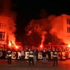 Fenerbahçeli futbolcular galibiyeti taraftarıyla kutladı Fenerbahçeli futbolcular galibiyeti taraftarıyla kutladı