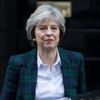 Theresa May'in koltuğu sallanıyor Theresa May'in koltuğu sallanıyor