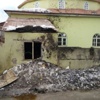 Cami önünde bomba patlattılar !