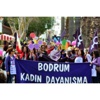 Bodrum'da Kadınlardan Şiddete Yürüyüşlü Tepki Bodrum'da Kadınlardan Şiddete Yürüyüşlü Tepki