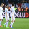 Galatasaray kafilesine protestolu karşılama Galatasaray kafilesine protestolu karşılama