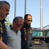 "Gelin arabası" ile kuyumcuya soygun girişimi "Gelin arabası" ile kuyumcuya soygun girişimi