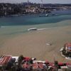 İstanbul Boğazı, Anadolu Hisarı önlerinde adeta çamura bulandı