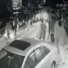 Herkesin önünde kız kaçırdı! Herkesin önünde kız kaçırdı!
