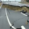 Sağanak yağış yol çökertti Sağanak yağış yol çökertti