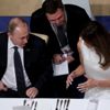 Melania Trump Putin'le sohbet etti Melania Trump Putin'le sohbet etti