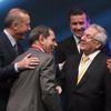 El sıkışın kardeş kulüpsünüz El sıkışın kardeş kulüpsünüz