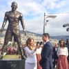 Bir garip Cristiano Ronaldo heykeli!
